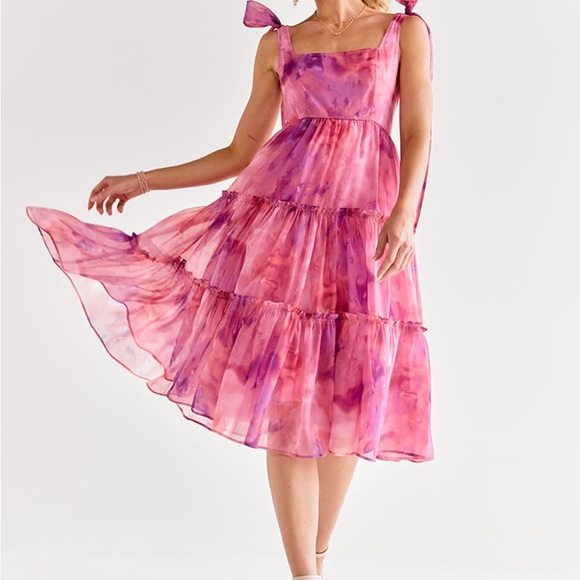 Francesca's Collections Dresses & Skirts - Francesca's Collections Pink and Purple Midi Dress